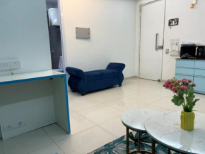 SkyWalk-Luxury Studio Apartment